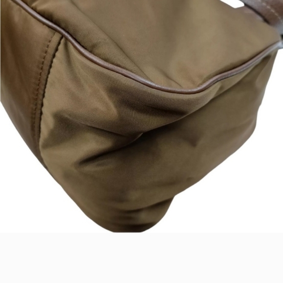 💖Authenic Prada Nylon & Leather Trim #31 - Picture 5 of 8